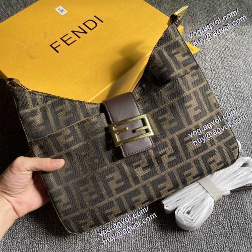 存在感のある 2021春夏 斜め掛けバッグ フェンディ FENDIコピー