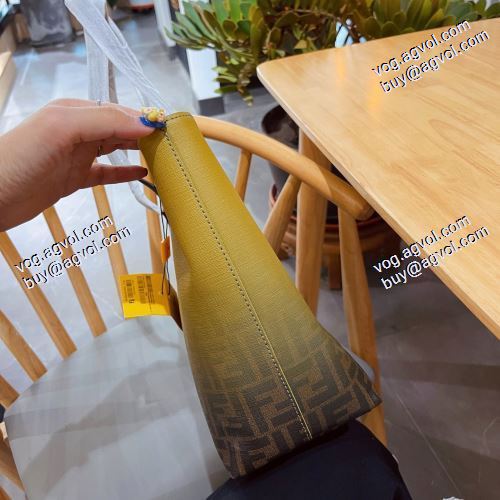  2021春夏 フェンディ FENDI 2色可選 ハンドバッグ FENDIスーパーコピー 激安 ショルダーバッグ 通勤 出張 旅行 セール中