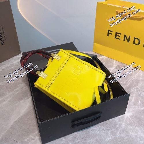  FENDIコピーブランド フェンディ FENDI 2021春夏 ショルダーバッグ ハンドバッグ 斜め掛けバッグ 希少 3色可選