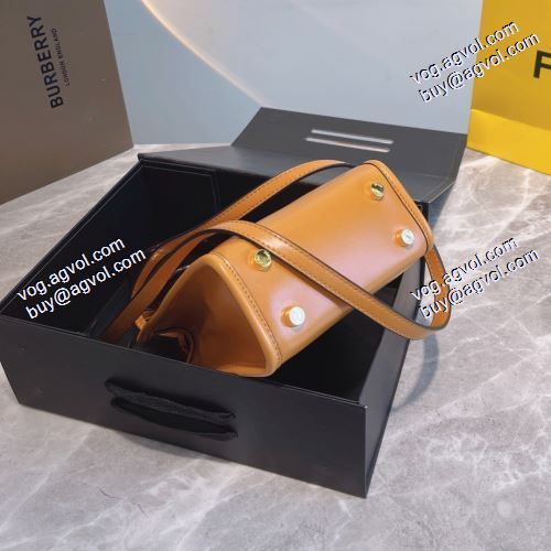  FENDIコピーブランド フェンディ FENDI 2021春夏 ショルダーバッグ ハンドバッグ 斜め掛けバッグ 希少 3色可選