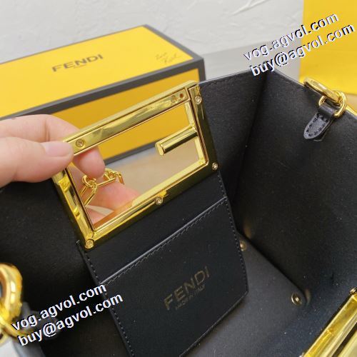 ショルダーバッグ 落ち着いた質感 フェンディコピー 2021秋冬 フェンディ FENDI なめらかな手触りのバッグ 利便性に優れ メインルーム 4色可選