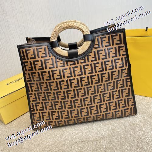 フェンディ FENDI 3色可選 活躍のバッグ フェンディブランド 偽物 通販 ハンドバッグ 女性用の鞄 メインルーム 優美なお出かけスタイル 2021秋冬