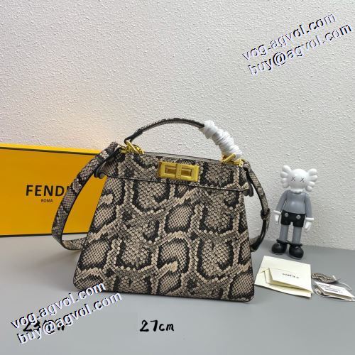フェンディブランド 偽物 通販 売れ筋のいい 2021秋冬 フェンディ FENDI 斜め掛けバッグ 耐久性のある ショルダー 調節可能