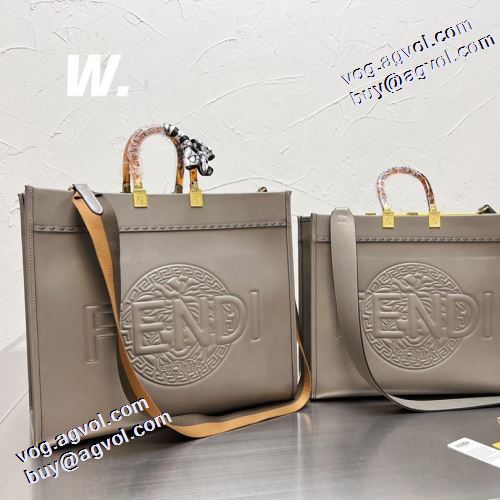 高級本革 フェンディブランド コピー 2021秋冬 フェンディ FENDI ハンドバッグ 抜群な楽チン感ある大定番 4色可選 ショルダーベルト付