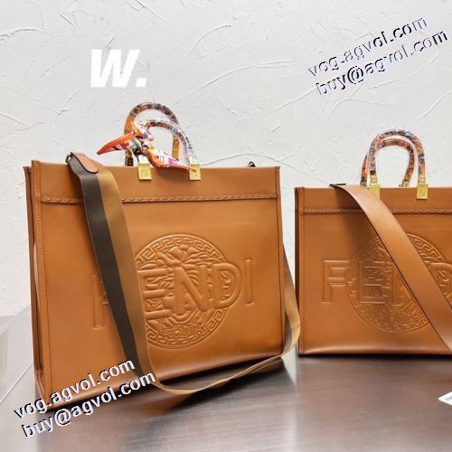 高級本革 フェンディブランド コピー 2021秋冬 フェンディ FENDI ハンドバッグ 抜群な楽チン感ある大定番 4色可選 ショルダーベルト付