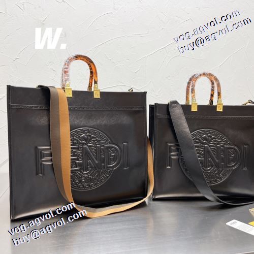 高級本革 フェンディブランド コピー 2021秋冬 フェンディ FENDI ハンドバッグ 抜群な楽チン感ある大定番 4色可選 ショルダーベルト付
