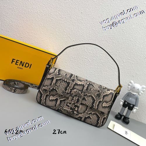 耐久性 フェンディブランド コピー 2021秋冬 フェンディ FENDI ハンドバッグ 個性的なデザ 高級感を備えている