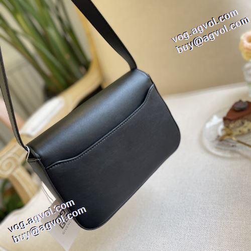 2021秋冬 ジバンシー GIVENCHY ジバンシィコピー ショルダーバッグ 存在感のある 4色可選 小型 軽量 シンプル＋多機能 活躍のバッグ