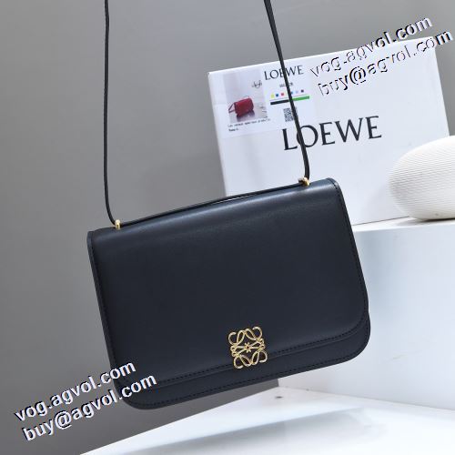 2021秋冬 ロエベ LOEWE 最安値に挑戦 ロエベブランド コピー 4色可選 斜め掛けバッ 気軽に持てる ショルダー 調節可能