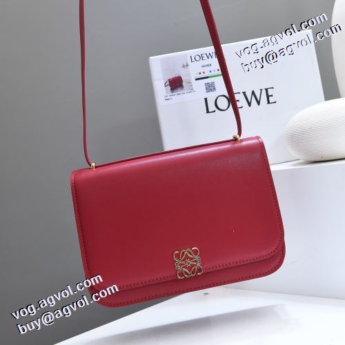 2021秋冬 ロエベ LOEWE 最安値に挑戦 ロエベブランド コピー 4色可選 斜め掛けバッ 気軽に持てる ショルダー 調節可能