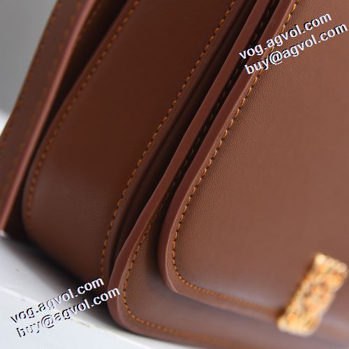 2021秋冬 ロエベ LOEWE 最安値に挑戦 ロエベブランド コピー 4色可選 斜め掛けバッ 気軽に持てる ショルダー 調節可能