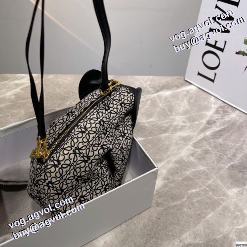 魅力ファッション 2色可選 ロエベコピー ブランド モノグラムマルチカラー 2021秋冬 ロエベ LOEWE 斜め掛けバッグ 活躍のバッグ
