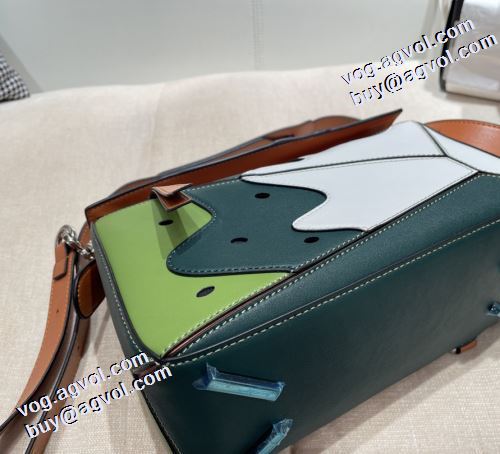 ロエベ偽物ブランド 斜め掛けバッグ 小型 軽量 高品質 人気 高級感を備えている 2021秋冬 ロエベ LOEWE