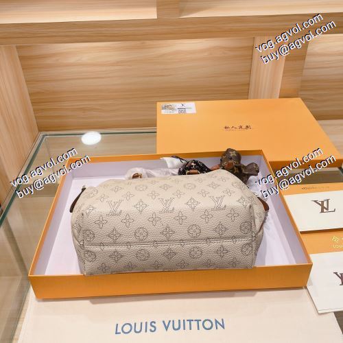  ルイ ヴィトン LOUIS VUITTON ショルダーバッグ ハンドバッグ 斜め掛けバッグ 首胸ロゴ 2021春夏 LOUIS VUITTONブランドスーパーコピー