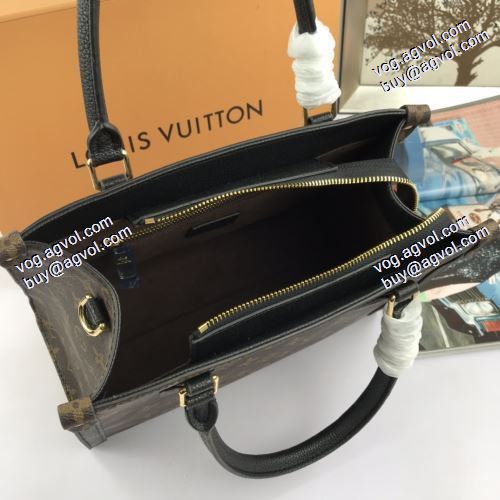  LOUIS VUITTONスーパーコピー めちゃくちゃお得 3色可選 Spring Street  M66329 Monogram Vernis 30x23x13cm ルイ ヴィトン LOUIS VUITTON 2021春夏 ショルダーバッ
