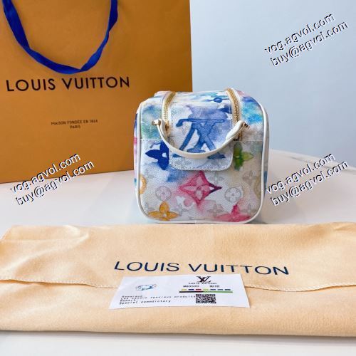  LOUIS VUITTON偽物ブランド ★安心★追跡付 ルイ ヴィトン LOUIS VUITTON 2021春夏 コスメポーチ /化粧ポーチ 高級感を備えている