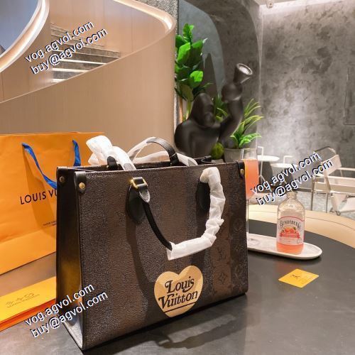 ルイ ヴィトンコピー ブランド スタイリッシュな印象 2021秋冬 ルイ ヴィトン LOUIS VUITTON ハンドバッグ ムダな装飾を排したデザイン