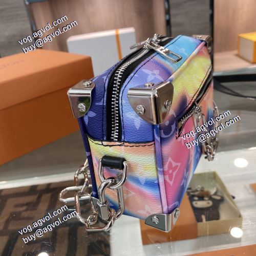 極上の着心地 ルイ ヴィトン偽物ブランド 2021秋冬 ルイ ヴィトン LOUIS VUITTON 斜め掛けバッグ ダブルファスナー使用