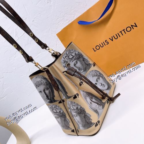 2021秋冬 ルイ ヴィトン LOUIS VUITTON 個性的なデザ ルイ ヴィトンブランド コピー ショルダーバッグ 高級感を備えている