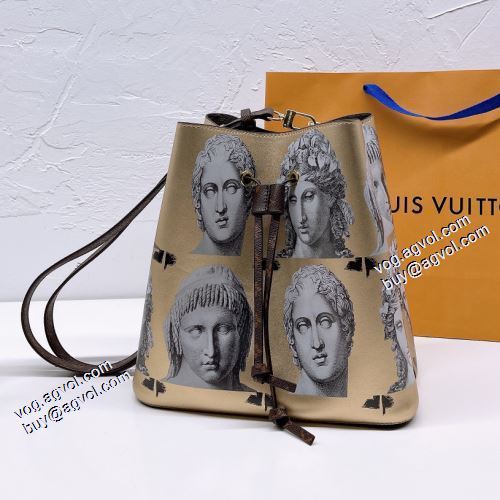 2021秋冬 ルイ ヴィトン LOUIS VUITTON 個性的なデザ ルイ ヴィトンブランド コピー ショルダーバッグ 高級感を備えている