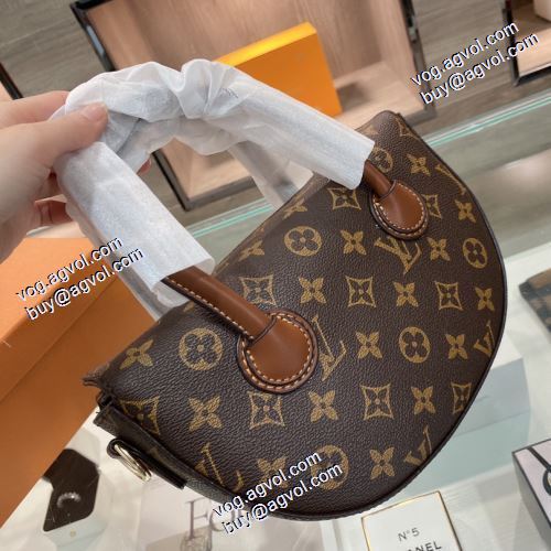 モノグラム&nbsp;ヴェルニ 2021秋冬 ルイ ヴィトン LOUIS VUITTON ルイ ヴィトンコピーブランド 大注目！ ハンドバッグ 小型 軽量