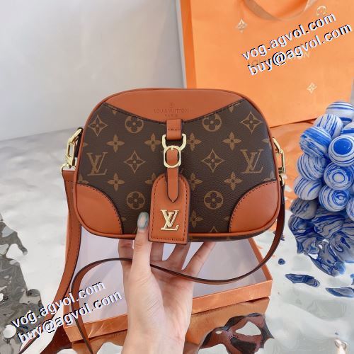 2色可選 ルイ ヴィトンスーパーコピー 人気ブランド 2021秋冬 ルイ ヴィトン LOUIS VUITTON 斜め掛けバッグ ボルトポケット付 高級感を備えている
