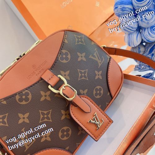 2色可選 ルイ ヴィトンスーパーコピー 人気ブランド 2021秋冬 ルイ ヴィトン LOUIS VUITTON 斜め掛けバッグ ボルトポケット付 高級感を備えている