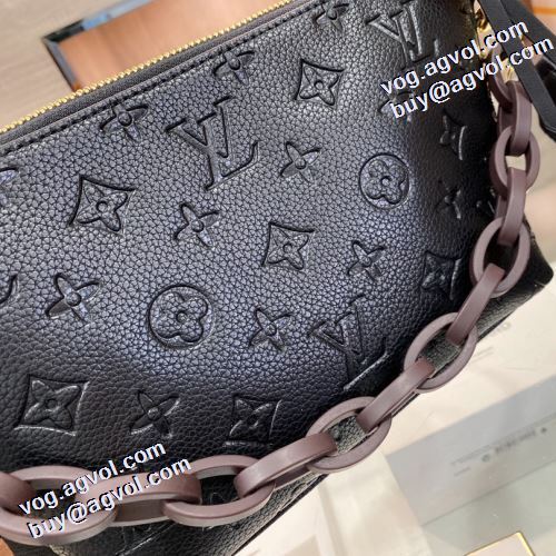 売れ筋のいい コスパ最高のプライス ルイ ヴィトンコピーブランド 2色可選 2021秋冬 ルイ ヴィトン LOUIS VUITTON 斜め掛けバッグ ムダな装飾を排したデザイン