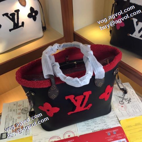 収納力のよい ルイ ヴィトンブランド コピー 2色可選 2021秋冬 ルイ ヴィトン LOUIS VUITTON 手持ち&ショルダー掛け 高級感ある インナーバッグ付収納