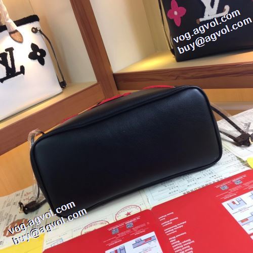 収納力のよい ルイ ヴィトンブランド コピー 2色可選 2021秋冬 ルイ ヴィトン LOUIS VUITTON 手持ち&ショルダー掛け 高級感ある インナーバッグ付収納