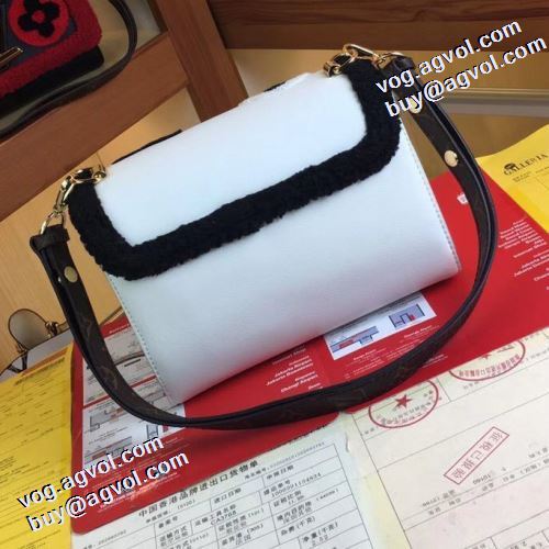 綺麗に決まるフォルム！ 2021秋冬 ルイ ヴィトン LOUIS VUITTON 活躍のバッグ ショルダーバッグ ルイ ヴィトンスーパーコピー 2色可選 利便性に優れ 