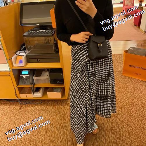 今買い◎得 斜め掛けバッグ ヴェルニ 2021秋冬 ルイ ヴィトン LOUIS VUITTON ショルダー 調節可能 ルイ ヴィトン偽物ブランド シンプル＋多機能