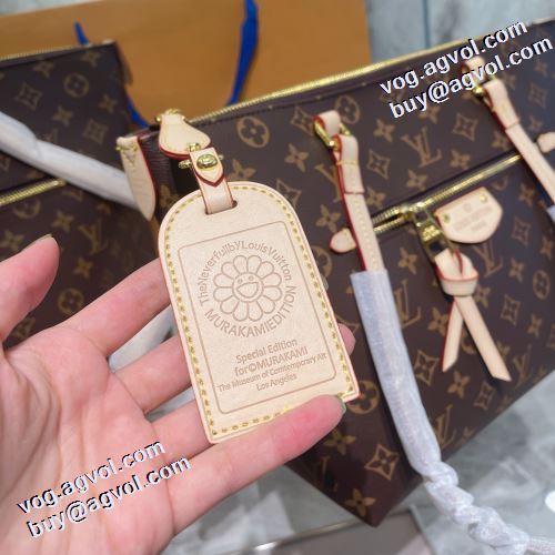 上品上質 2022早春 ルイ ヴィトン LOUIS VUITTON ショルダーバッグ ルイ ヴィトンブランドスーパーコピー モノグラム ムダな装飾を排したデザイン 非凡な容量