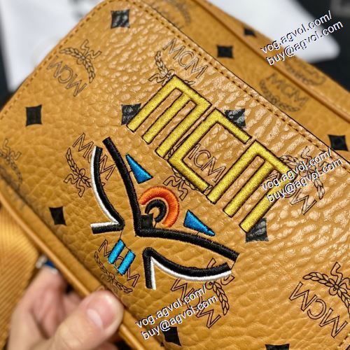 エムシーエム コピー MCMスーパーコピー 美品 2021春夏 斜め掛けバッグ 