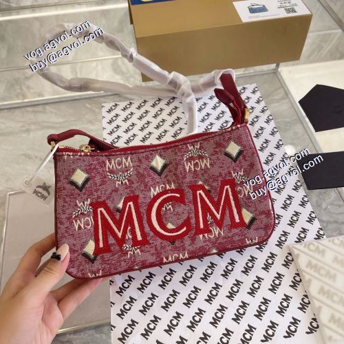魅力ファッション エムシーエムショルダーバッグコピー 先行販売 エムシーエム コピー MCM 2021秋冬 ヴィンテージ モノグラム ジャカード 3色可選  内側にオープンポケット エムシーエム ショルダーバッグ コピー
