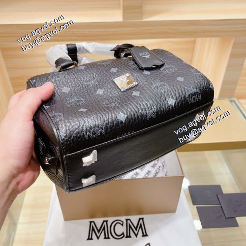 人気新品★超特価★ エムシーエム コピー MCM ボストンバッグ 長年旅行用バッグ ショルダーバッグ 2色可選 エムシーエム ボストンバッグコピー 2021秋冬