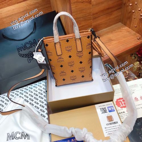 サイズ豊富 MCM x SAMBYPEN クロスボディバッグ エムシーエム コピー MCM 2021秋冬 斜め掛けバッグ 15-5-20cm エムシーエムコピー