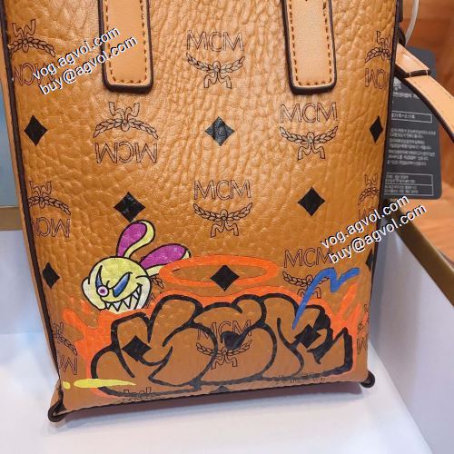 サイズ豊富 MCM x SAMBYPEN クロスボディバッグ エムシーエム コピー MCM 2021秋冬 斜め掛けバッグ 15-5-20cm エムシーエムコピー