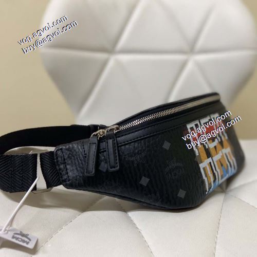 MCM Fursten Visetos Geo ベルトバッグ 高級感を引き立てる 斜め掛けバッグ エムシーエム コピー MCM 2021秋冬 ミディアムサイズのベルトバッグ 14x38x10cm エムシーエム 斜め掛けバッグコピー 利便性に