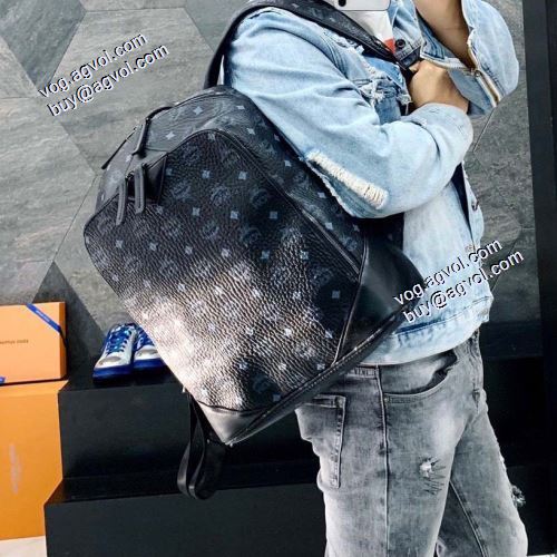 エムシーエム コピー MCM 人気 ランキング 21秋冬 バックパック 2色可選 エムシーエムブランドコピー 収納力のよい 32x35x16cm