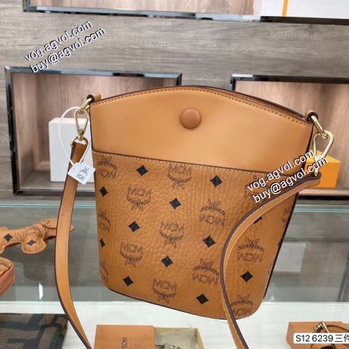 エムシーエム コピー MCM 高級感溢れるデザイン 2021 ショルダーバッグ MCMブランドコピー ムダな装飾を排したデザイン 3点セット