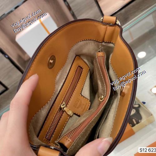エムシーエム コピー MCM 高級感溢れるデザイン 2021 ショルダーバッグ MCMブランドコピー ムダな装飾を排したデザイン 3点セット