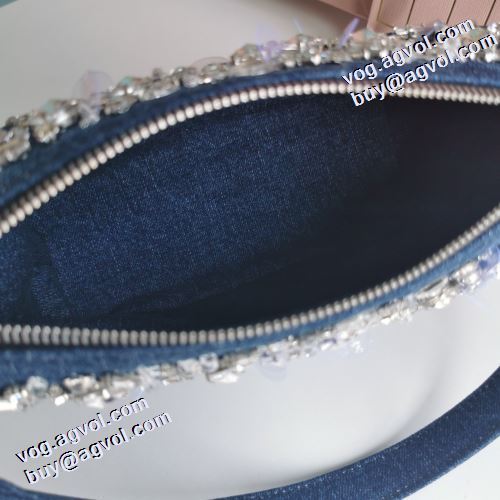 ミュウミュウコピーブランド 2021秋冬 ミュウミュウ MIUMIU トートバッグ 人気 ランキング 希少価値大！非凡な容量 耐久性