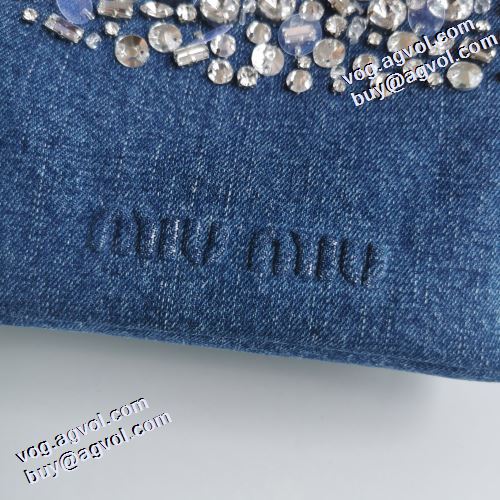 ミュウミュウコピーブランド 2021秋冬 ミュウミュウ MIUMIU トートバッグ 人気 ランキング 希少価値大！非凡な容量 耐久性
