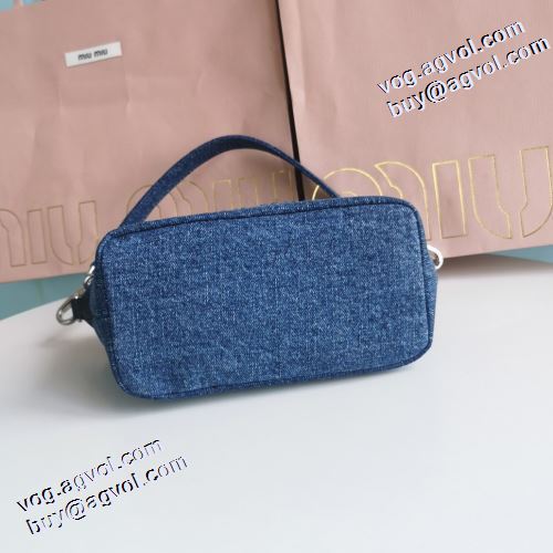 活躍のバッグ 高品質 人気 ミュウミュウ偽物ブランド 2021秋冬 ミュウミュウ MIUMIU トートバッグ シンプル＋多機能