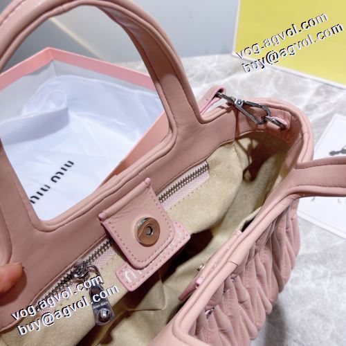 2021秋冬 5色可選 ファスナーポケット付 ミュウミュウ MIUMIU ハンドバッグ ショルダーベルト付 高級感ある ミュウミュウスーパーコピー 
