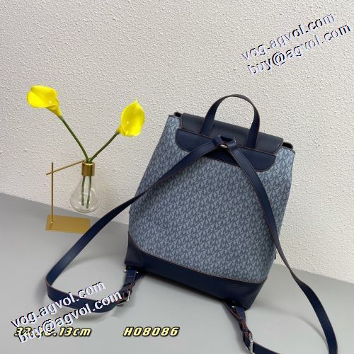 人気新品★超特価★ 2021秋冬 マイケルコース Michael Kors バックパック モノグラム 活躍のバッグ 気軽に持てる