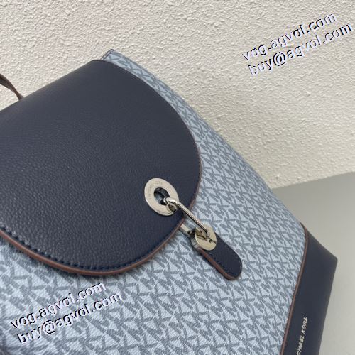 人気新品★超特価★ 2021秋冬 マイケルコース Michael Kors バックパック モノグラム 活躍のバッグ 気軽に持てる