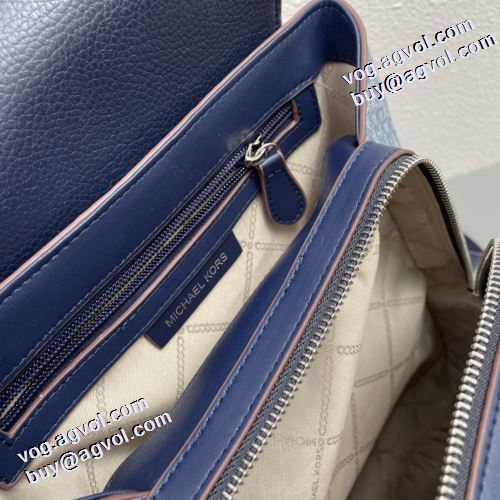 人気新品★超特価★ 2021秋冬 マイケルコース Michael Kors バックパック モノグラム 活躍のバッグ 気軽に持てる