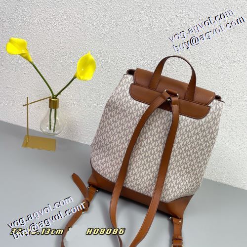 上品上質 2021秋冬 マイケルコース 収納力のよい バックパック モノグラム Michael Kors シンプル＋多機能